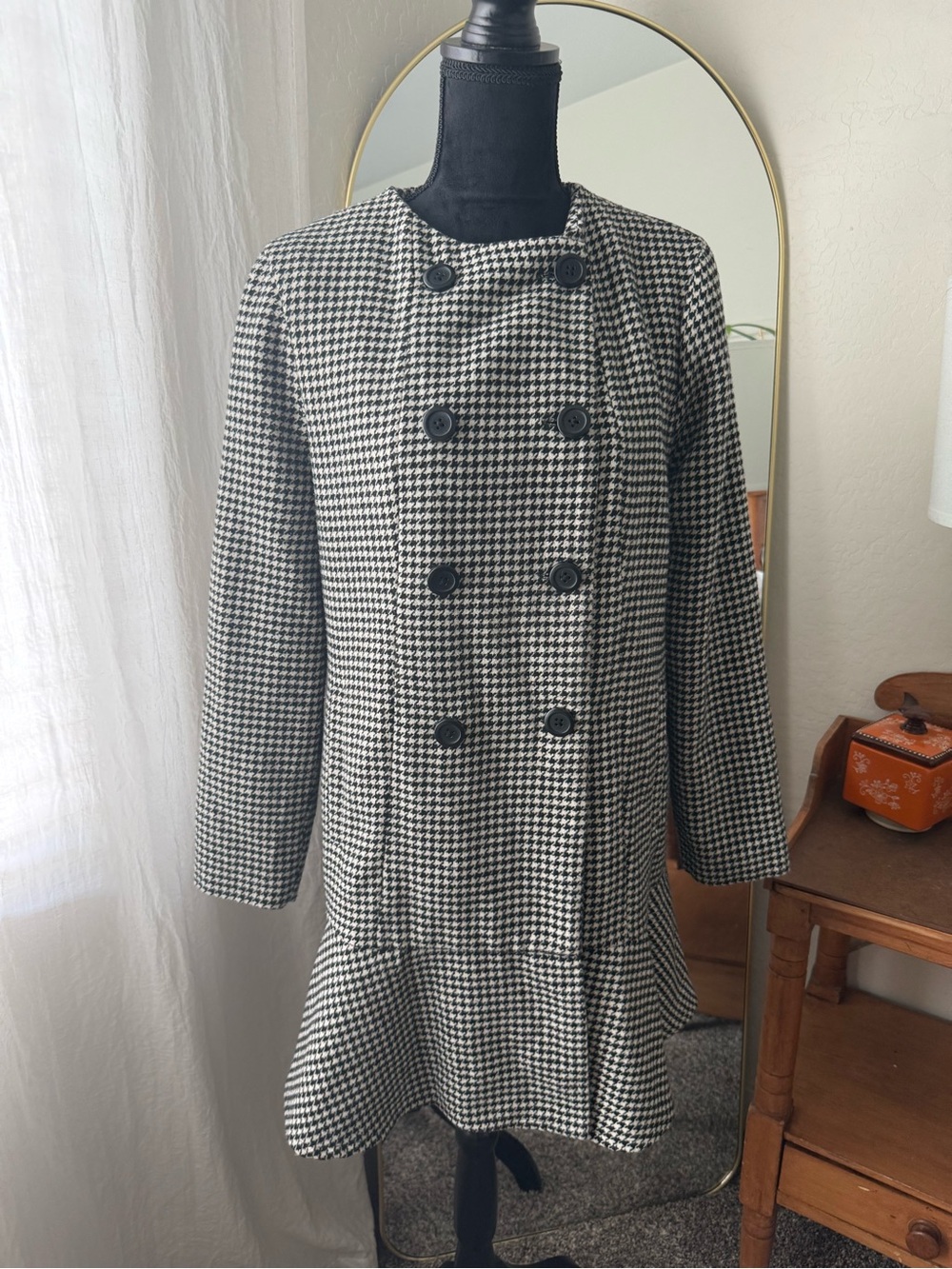 BB Dakota “hound for love” Black & White Houndstooth Coat